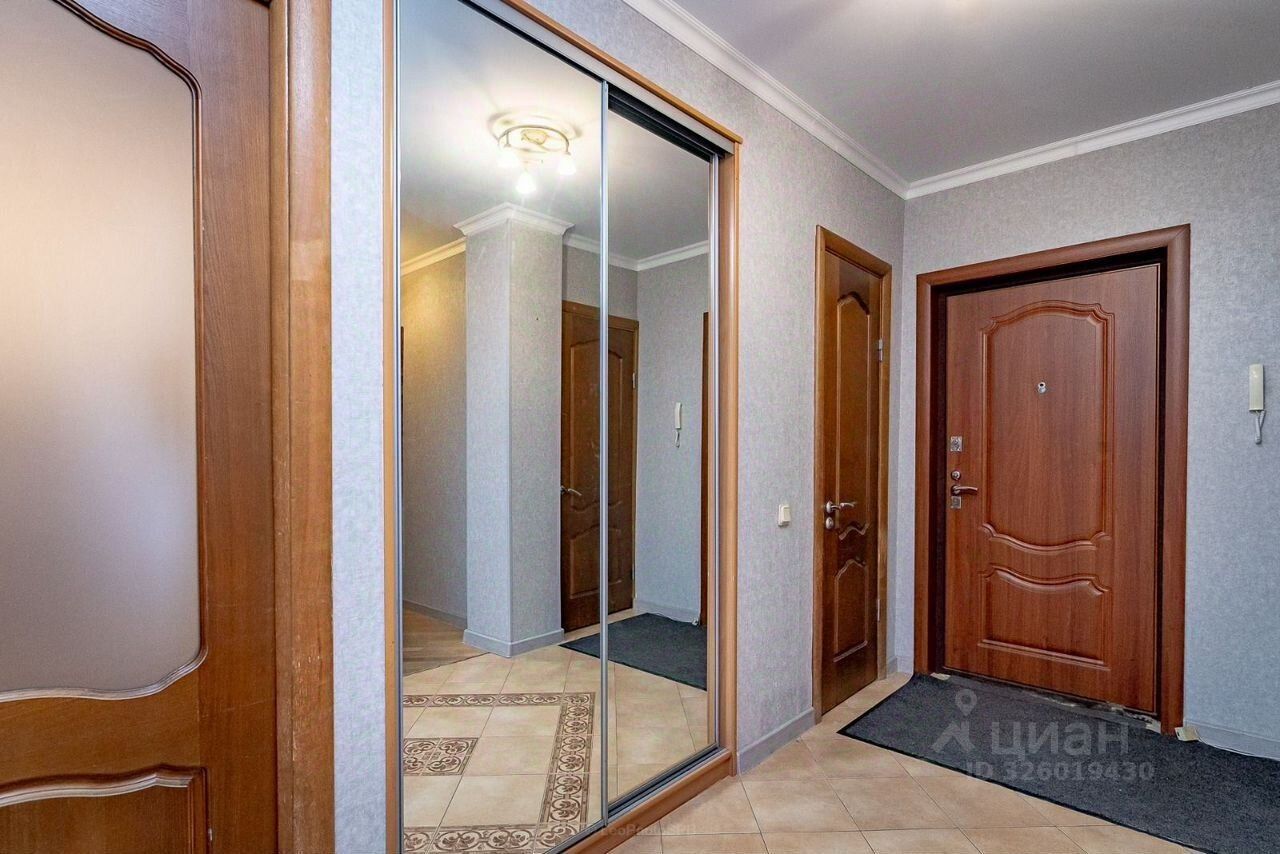 Продажа 3-комн квартиры на вторичном рынке Богатырский проспект, 27к4