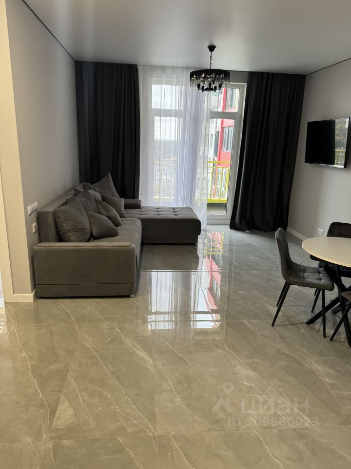 Аренда 2-комн квартиры на вторичном рынке Рублевское шоссе, 70к7