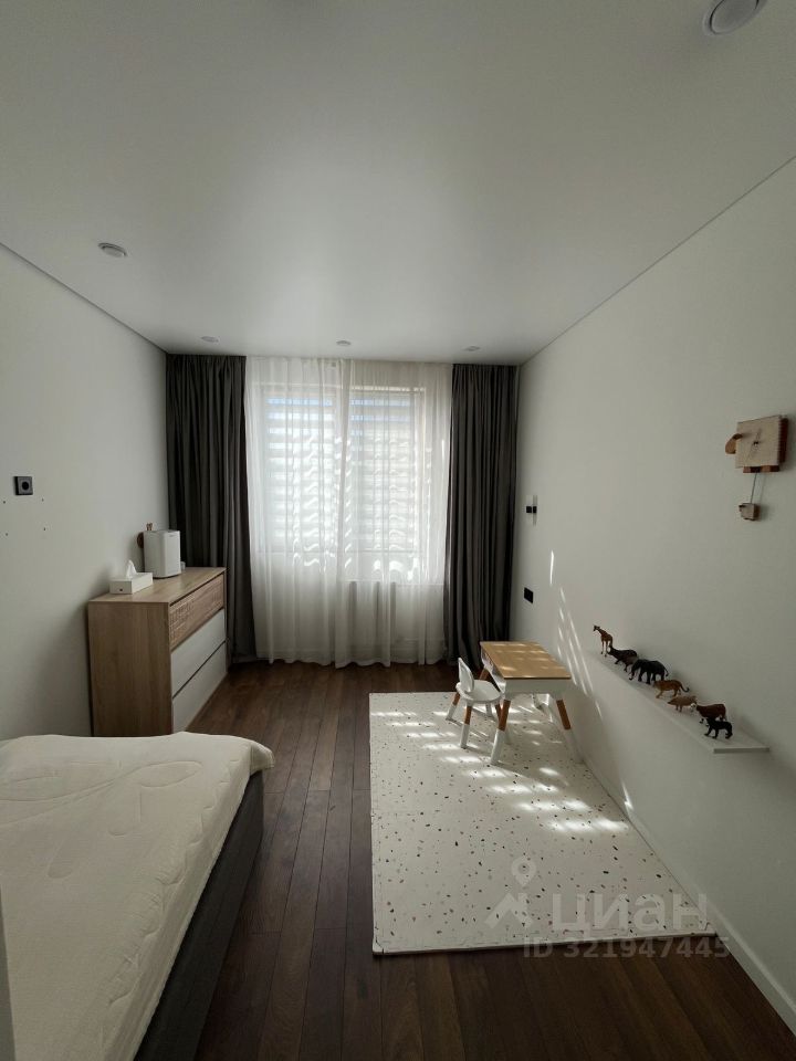 Продажа 2-комн квартиры на вторичном рынке улица Авиаконструктора Миля, 8к1