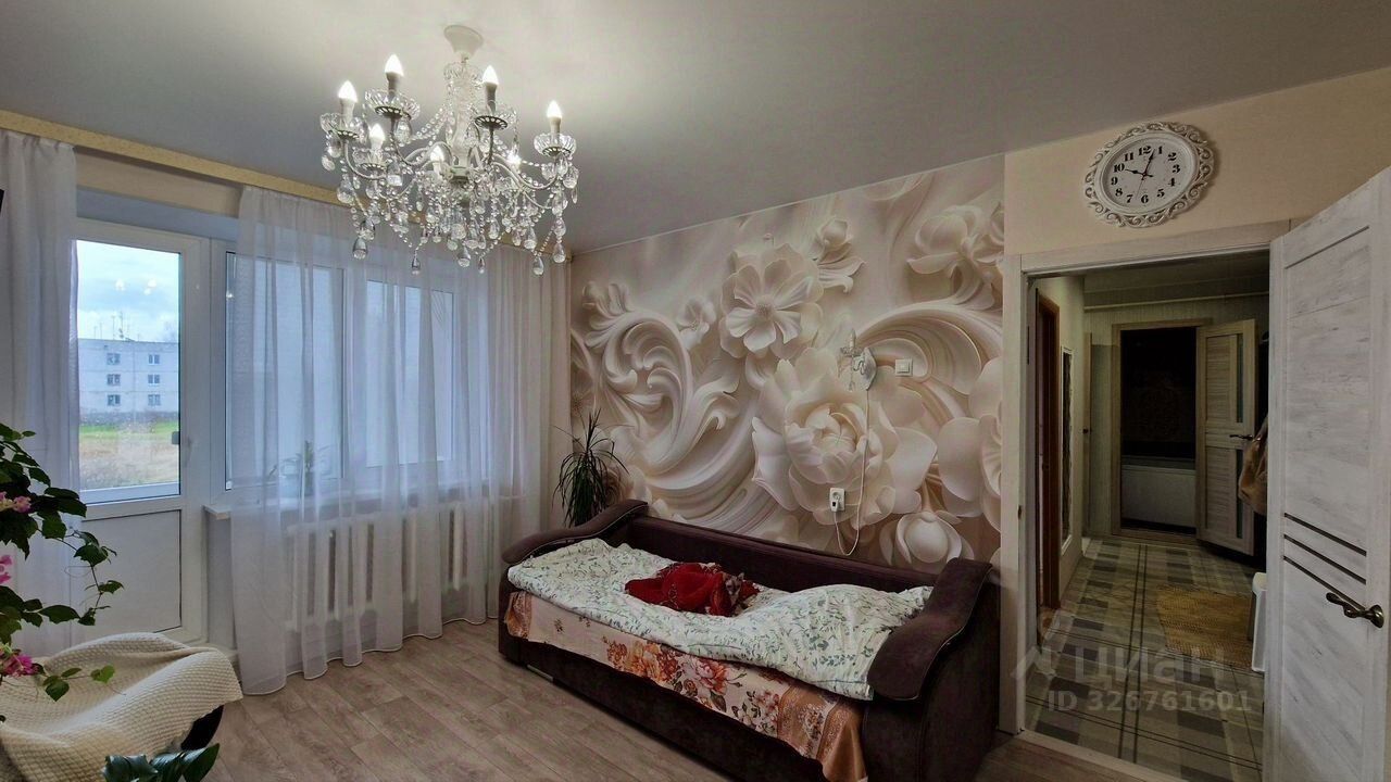 Продажа 2-комн квартиры на вторичном рынке д. Бор, 32