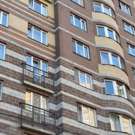 Продажа 2-комн квартиры на вторичном рынке улица Валерия Гаврилина,  д. 15