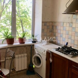 Продажа 2-комн квартиры на вторичном рынке Зелёный пр-кт,  д. 87,  к. 1