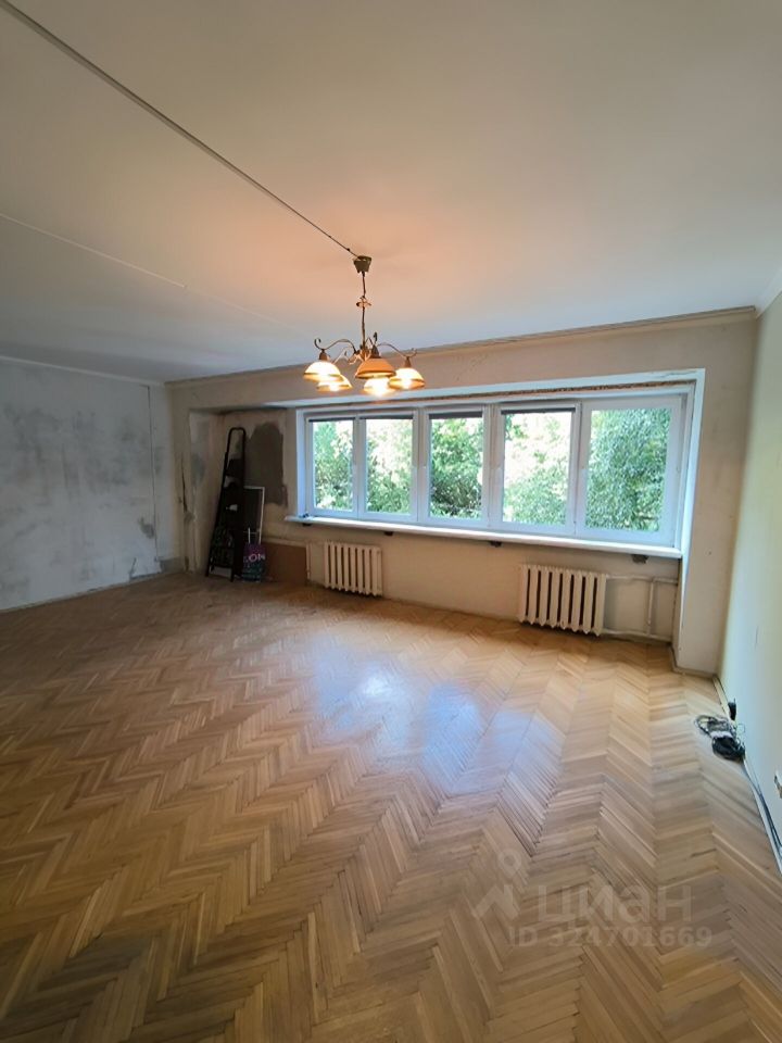 Продажа 1-комн квартиры на вторичном рынке улица Косыгина, 11