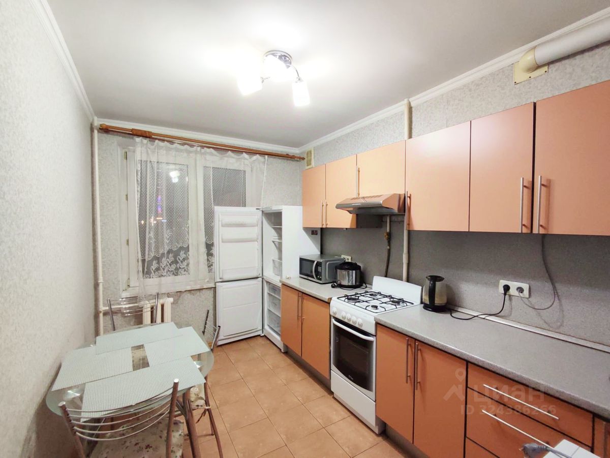 Продажа 2-комн квартиры на вторичном рынке улица Яблочкова,  д. 19