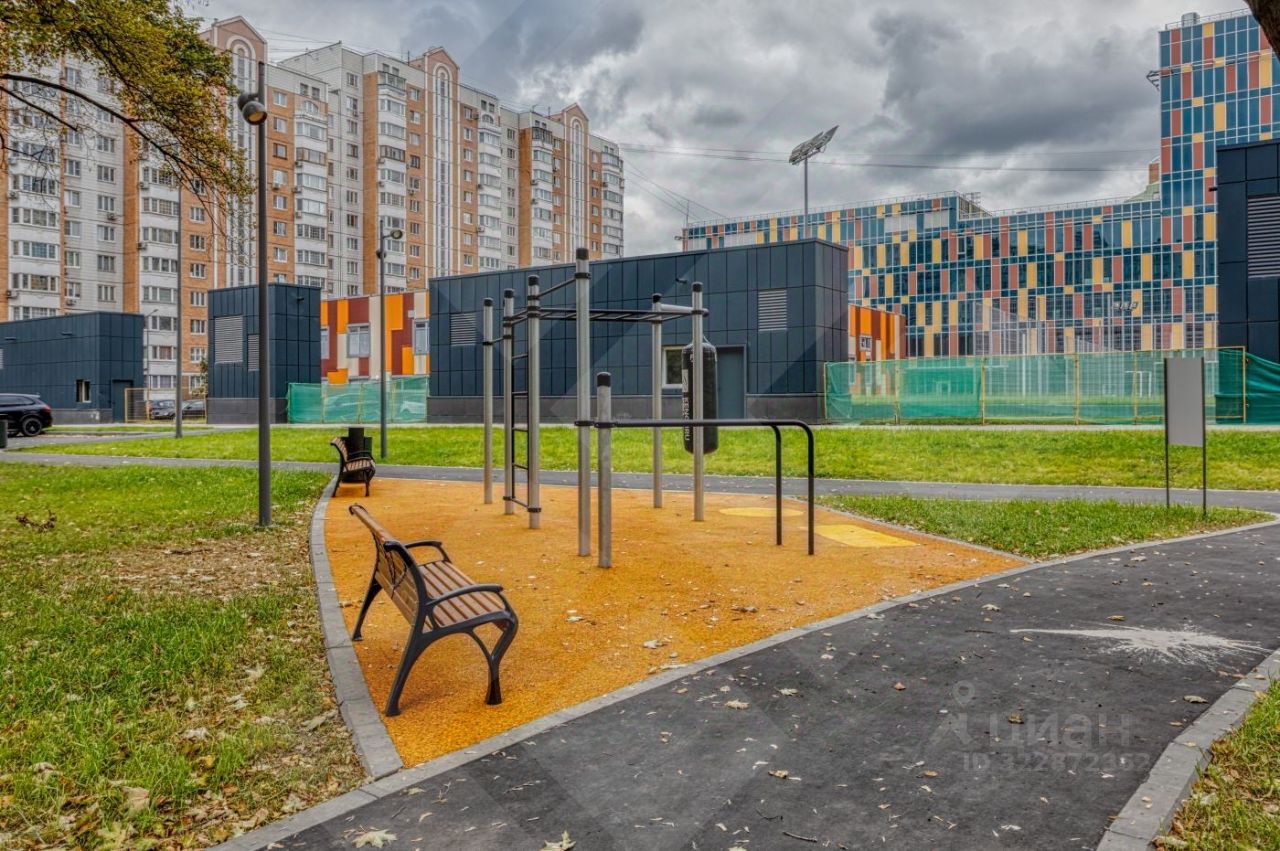 Продажа 3-комн квартиры на вторичном рынке Мытная улица, 40к2
