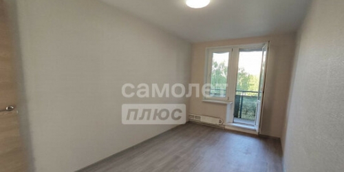 3-комн квартира улица Конёнкова,  д. 11Б