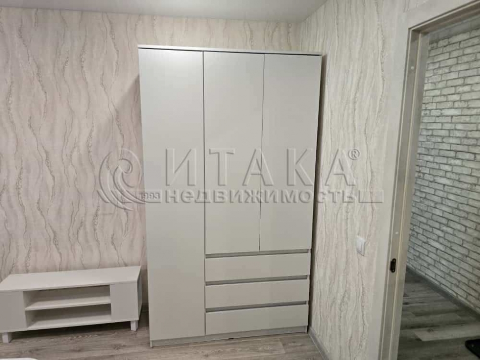 Аренда 2-комн квартиры на вторичном рынке Лёни Голикова ул., д. 25