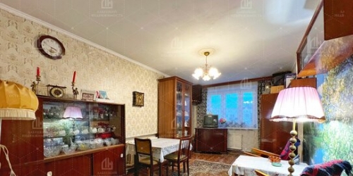 3-комн квартира ул Буренина,  д. 1,  к. 1