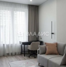 Продажа 3-комн квартиры на вторичном рынке ул Винницкая,  д. 8,  к. 7