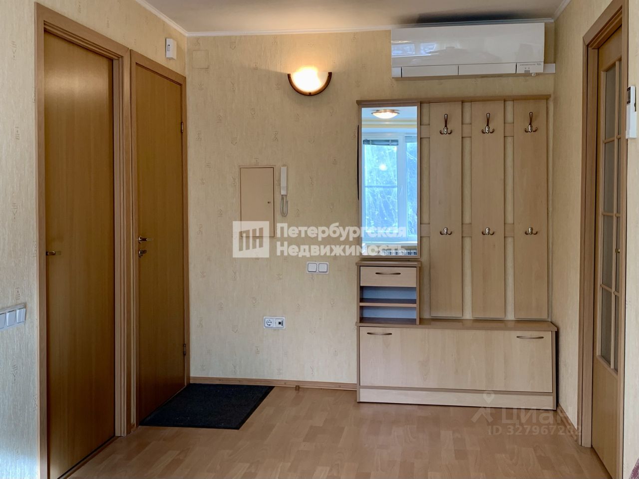 Продажа 1-комн квартиры на вторичном рынке пос. Молодежное, улица Правды, 5