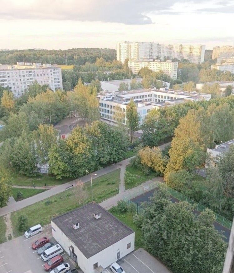 Продажа 3-комн квартиры на вторичном рынке проезд Карамзина, 5