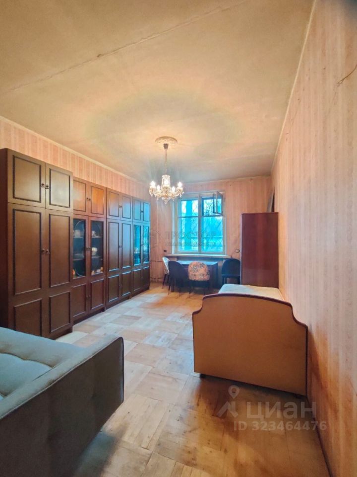 Продажа 2-комн квартиры на вторичном рынке улица Адмирала Макарова, 13