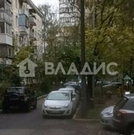 Продажа 2-комн квартиры на вторичном рынке ул Аэродромная,  д. 15