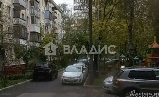 Продажа 2-комн квартиры на вторичном рынке ул Аэродромная,  д. 15