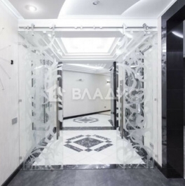 Продажа 5-комн квартиры на вторичном рынке ул Шкиперский проток,  д. 20