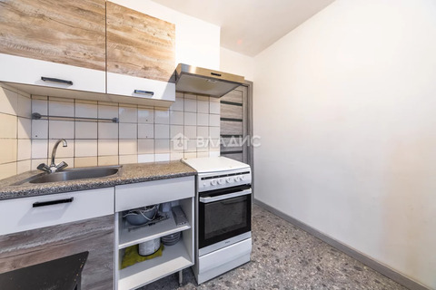 Продажа 1-комн квартиры на вторичном рынке ул. Новороссийская,  д. 12