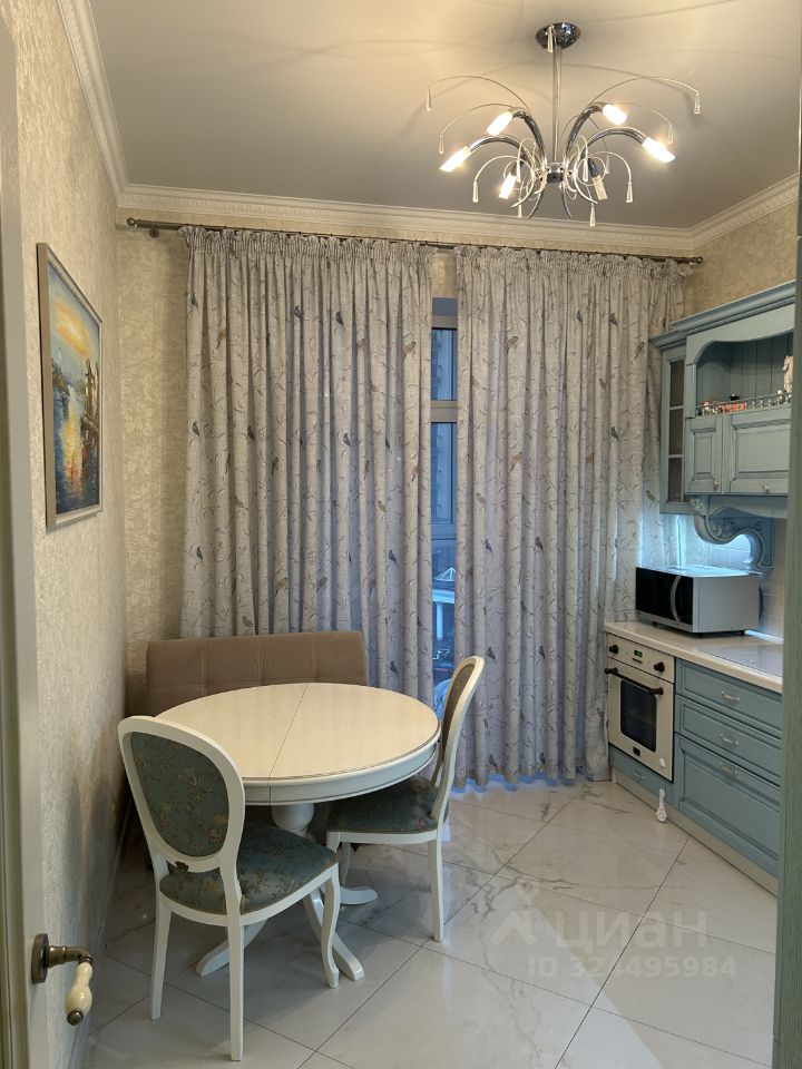 Продажа 2-комн квартиры на вторичном рынке улица Глухая Зеленина, 6