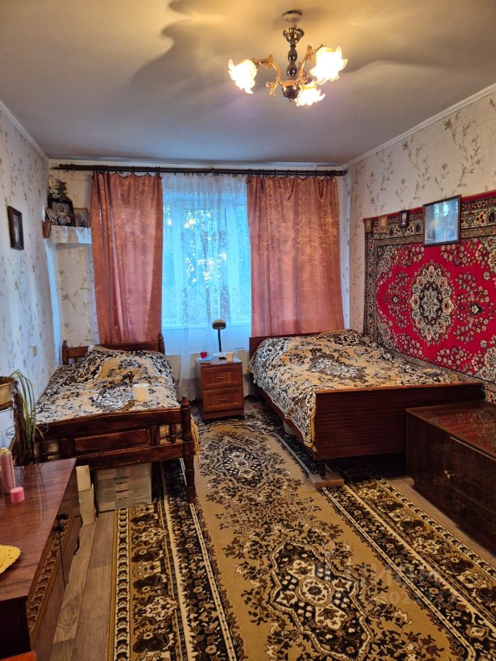 Продажа 2-комн квартиры на вторичном рынке Волосово, проспект Вингиссара, 39