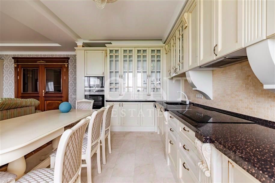 Продажа 5-комн квартиры на вторичном рынке улица Академика Виноградова, 9