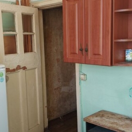 Продажа 3-комн квартиры на вторичном рынке Шарикоподшипниковская улица,  д. 9