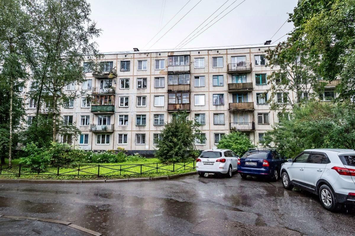 Продажа 3-комн квартиры на вторичном рынке Софийская улица, 45К1