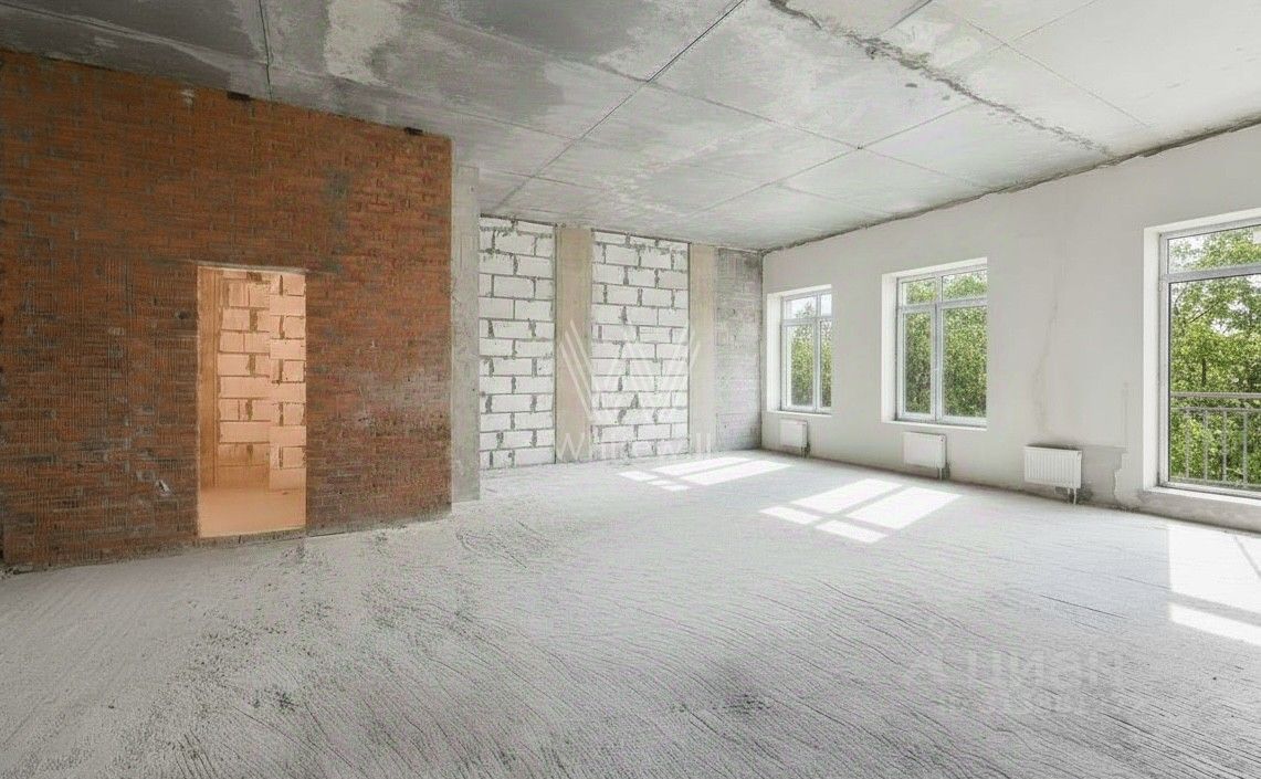 Продажа 2-комн квартиры на вторичном рынке Староконюшенный переулок, 45