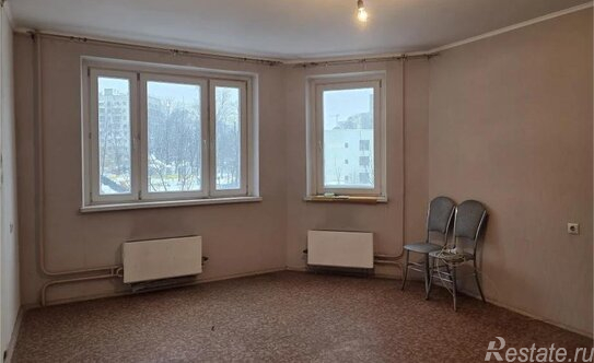 Продажа 2-комн квартиры на вторичном рынке улица Новаторов,  д. 10 к2