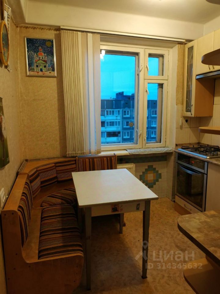 Продажа 4-комн квартиры на вторичном рынке Колпино, Тверская улица, 42