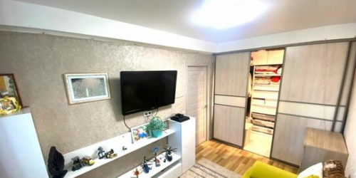 2-комн квартира улица Типанова,  д. 15