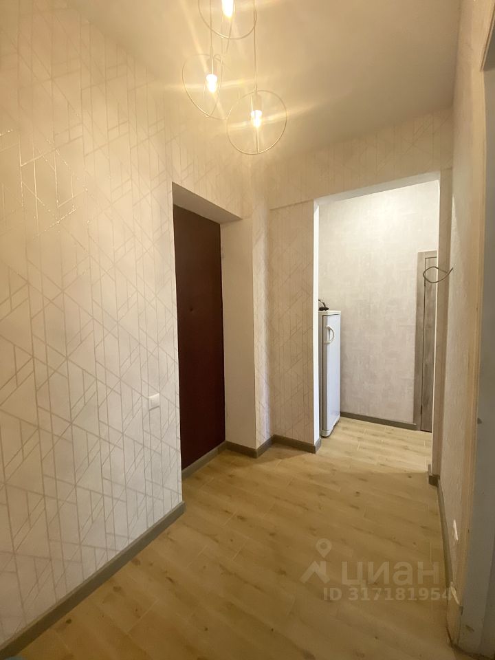 Аренда 2-комн квартиры на вторичном рынке Молодогвардейская улица, 27К1