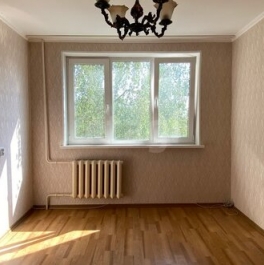 Продажа 3-комн квартиры на вторичном рынке Кириши, ул Нефтехимиков,  д. 19