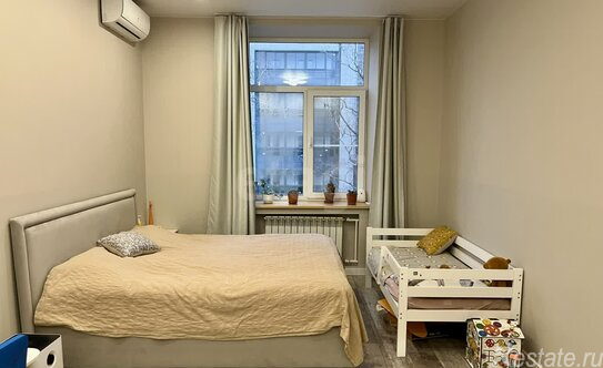 Продажа 2-комн квартиры на вторичном рынке ул Новогиреевская,  д. 16,  к. 1