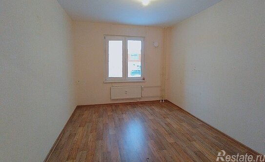 Продажа 4-комн квартиры на вторичном рынке Маршака пр-кт,  д. 12 к2