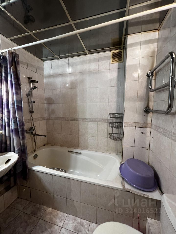 Продажа 3-комн квартиры на вторичном рынке улица Старый Гай, 6