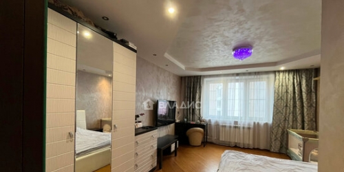 4-комн квартира ул Гришина,  д. 2,  к. 3