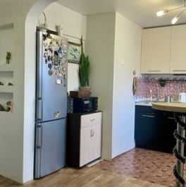 Продажа 3-комн квартиры на вторичном рынке Песочный п, Белоостровское ш,  д. 1