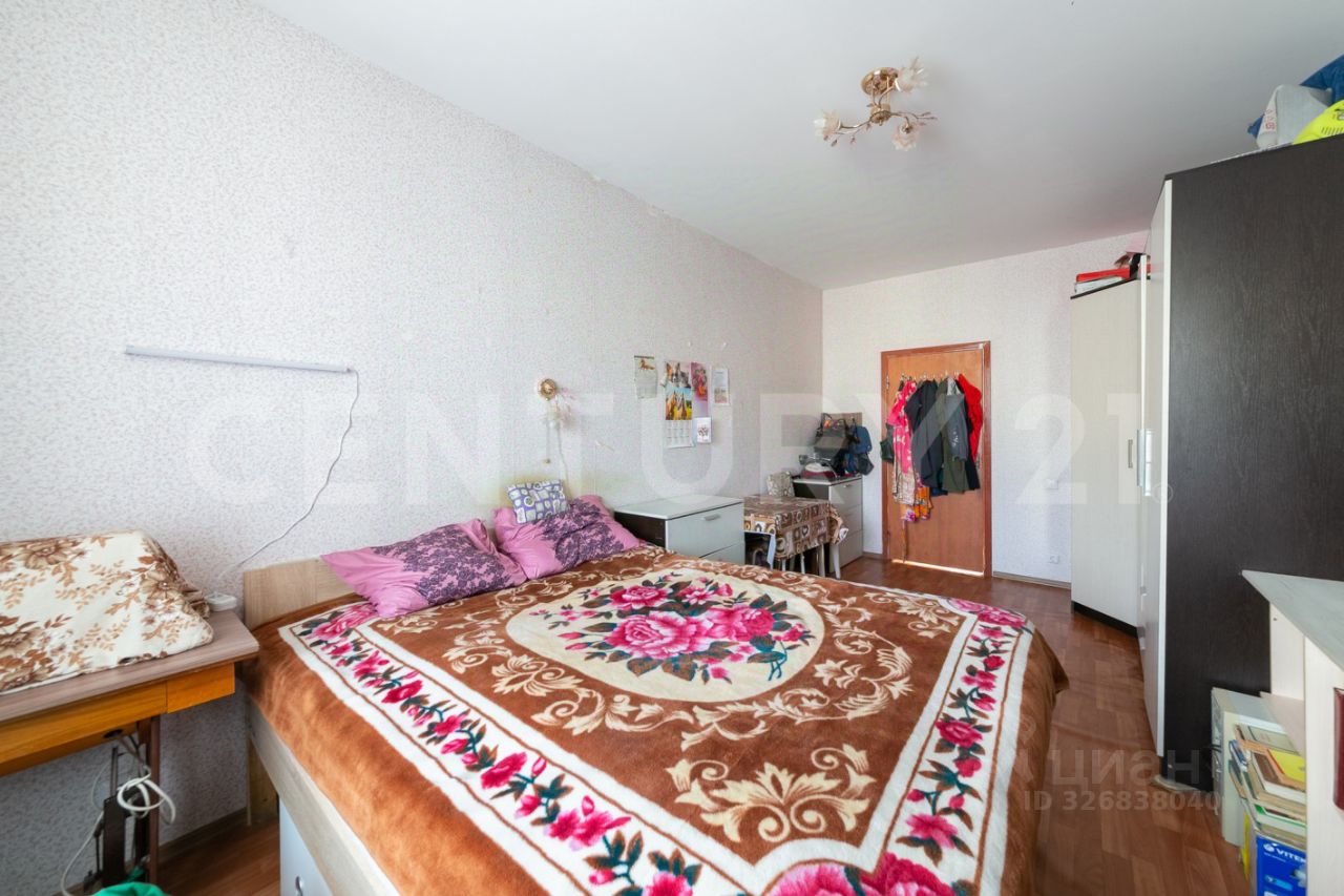 Продажа 3-комн квартиры на вторичном рынке проспект Героев, 26к2