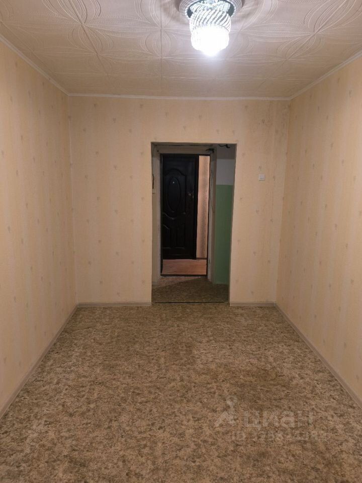 Продажа комнаты Волхов, Волгоградская улица, 15