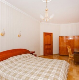 Продажа 3-комн квартиры на вторичном рынке Ельнинская улица,  д. 11 к3