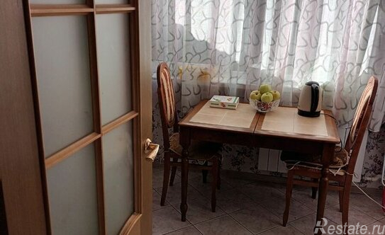 Продажа 3-комн квартиры на вторичном рынке Будапештская ул,  д. 63,  к. 1