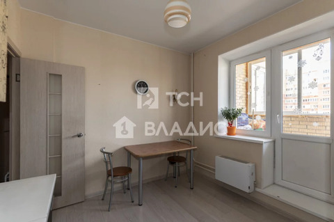 Продажа 1-комн квартиры на вторичном рынке Свердловский, улица Строителей,  д. 12