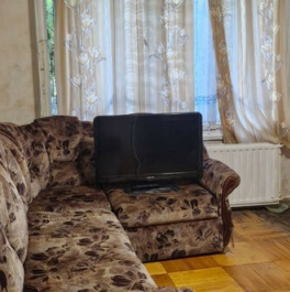 Продажа 2-комн квартиры на вторичном рынке улица Черкасова,  д. 9