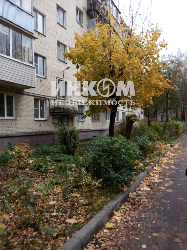 Продажа 2-комн квартиры на вторичном рынке Климовск мкр, улица Мичурина,  д. 8