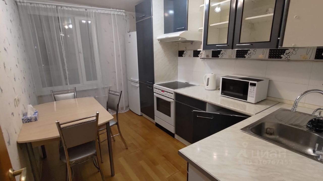 Аренда 1-комн квартиры на вторичном рынке Фруктовая улица, 3кА