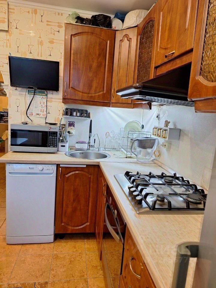 Продажа 2-комн квартиры на вторичном рынке Караваевская улица, 10К1