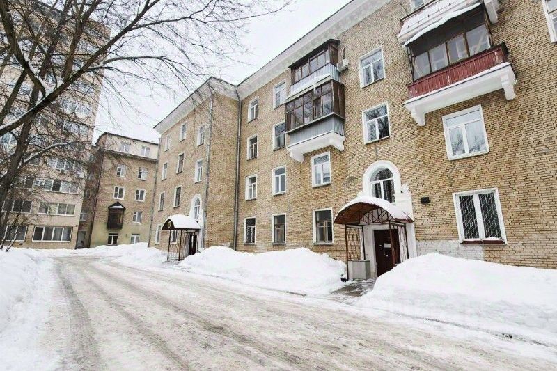 Продажа 2-комн квартиры на вторичном рынке Королев, улица Карла Маркса, 18