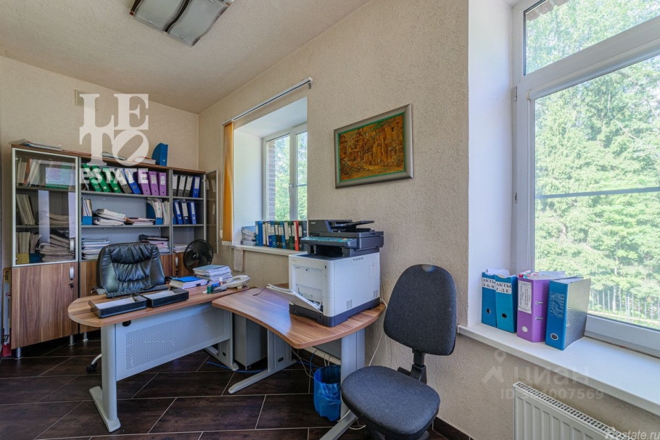 Продажа офиса Поведники, ул Рябиновая,  д. 19