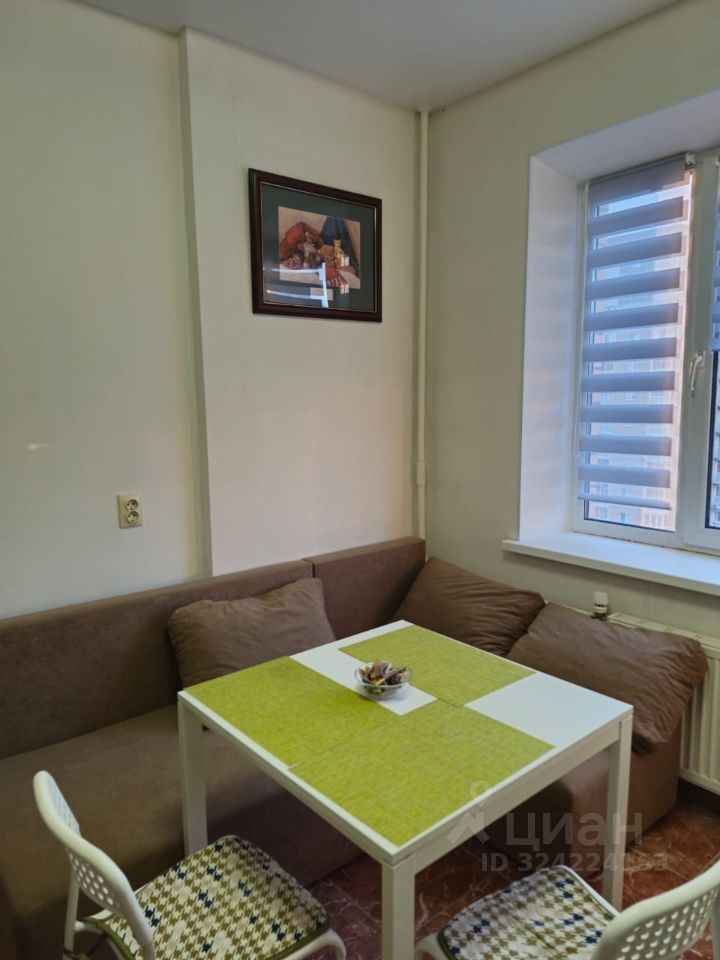 Аренда 1-комн квартиры на вторичном рынке Зенино ЖК Самолет мкр, Люберцы, улица Вертолетная,  д. 4к2