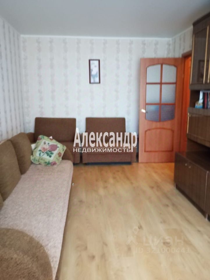 Продажа 2-комн квартиры на вторичном рынке пос. Молодцово, 5