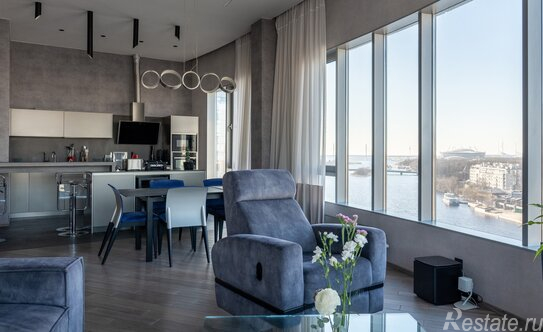 Продажа 5-комн квартиры на вторичном рынке Ждановская улица